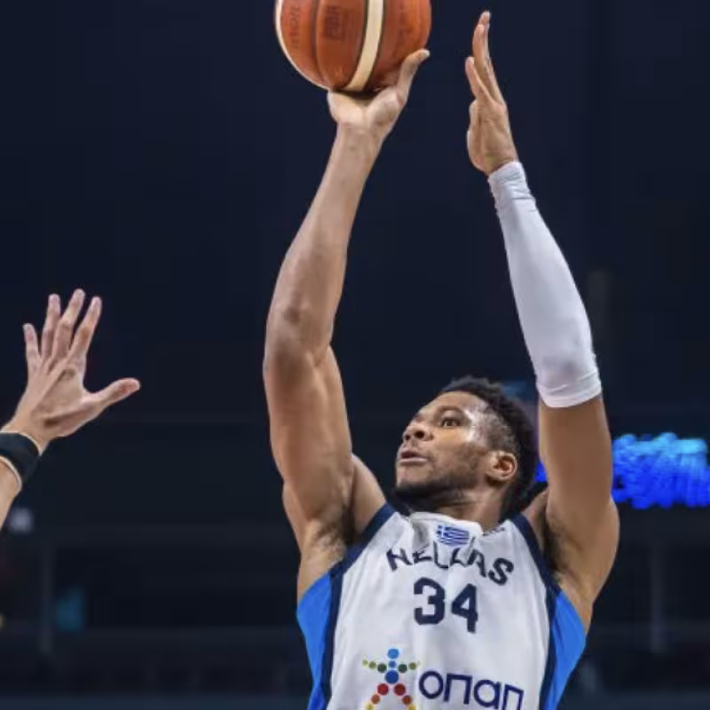 Giannis Antetokounmpo destrozó a Israel en el Eurobasket. 