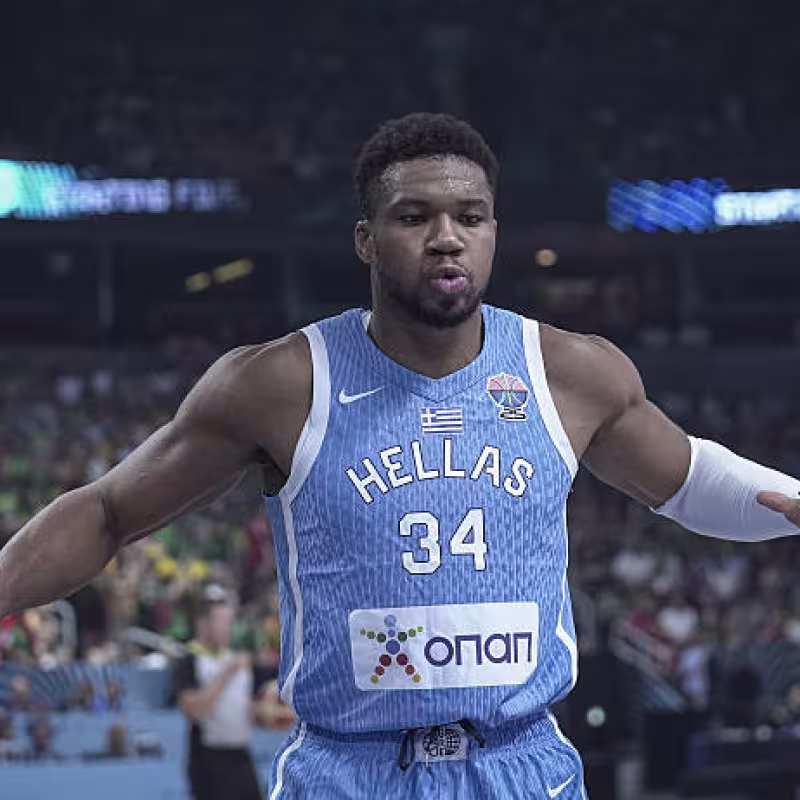 Giannis Antetokounmpo, where to watch Eurobasket 2025 semifinals. Photo: gettyimages
