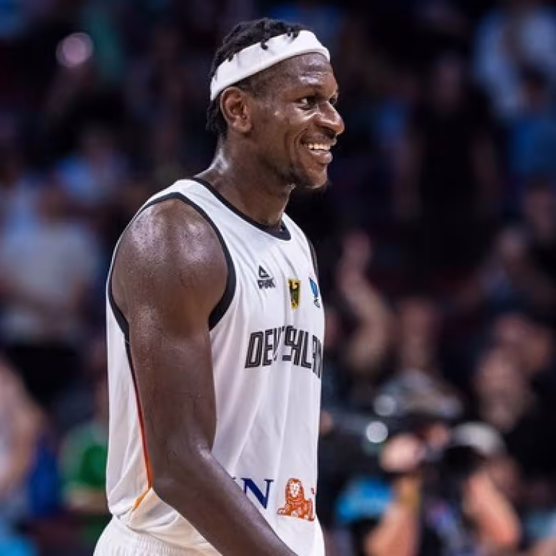 Isaac Bonga fue el MVP de la final del Eurobasket 2025