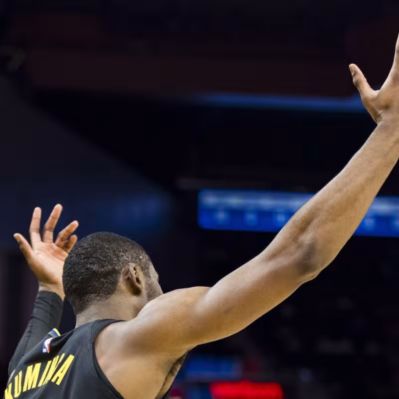 Jonathan Kuminga no tiene asegurada su continuidad en los Golden State Warriors