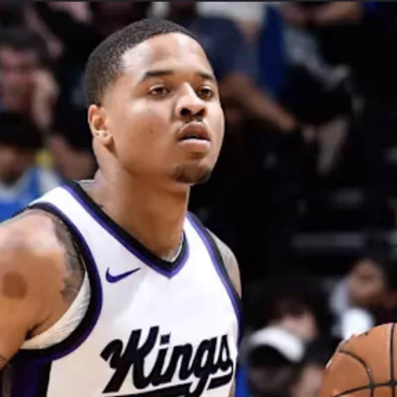 Markelle Fultz, disponible en el mercado NBA. 