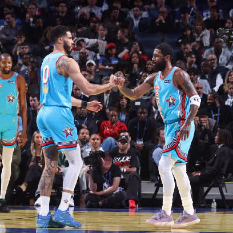 Tatum e Irving, plazos de recuperación. Foto: gettyimages