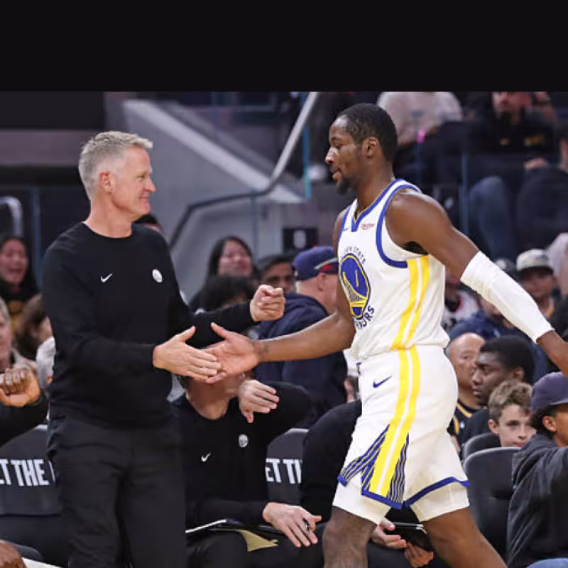 Steve Kerr and Jonathan Kuminga, messages. Photo: Getty Images.