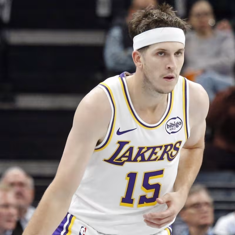 Austin Reaves is dating the Los Angeles Lakers.