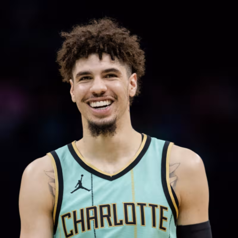 LaMelo Ball, in the sights of NBA rumors at Charlotte Hornets.