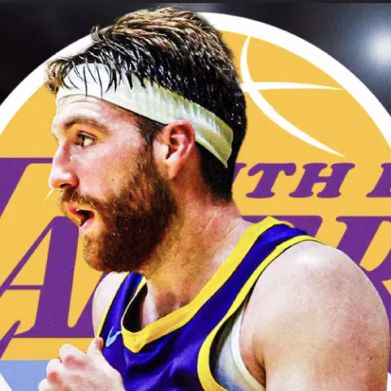Timme, nuevo jugador de Los Angeles Lakers. 