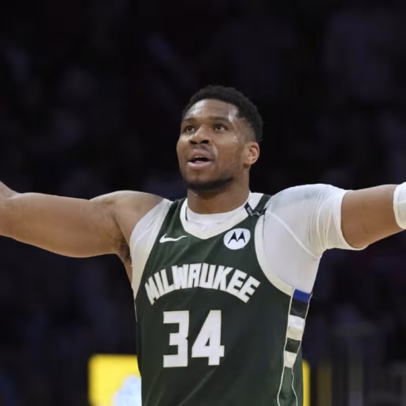Giannis Antetokounmpo, uno de los mejores jugadores de la historia de la NBA
