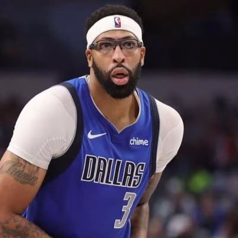 Anthony Davis debería salir de los Dallas Mavericks en esta misma temporada