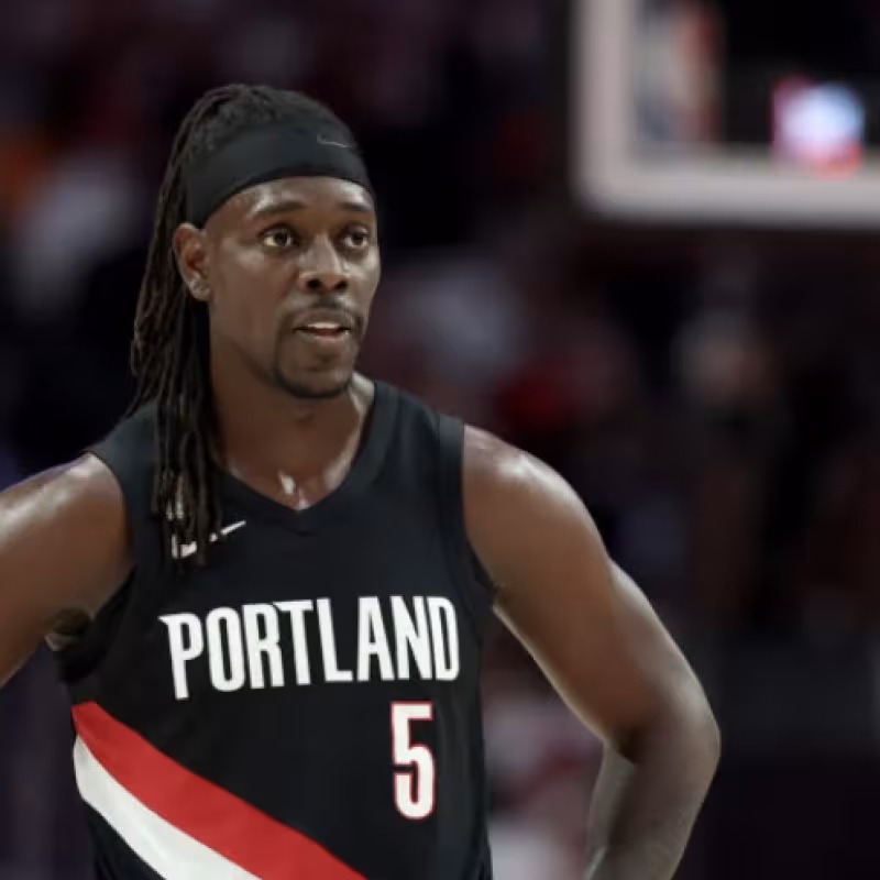 Jrue Holiday involved in NBA rumors with Detroit Pistons.