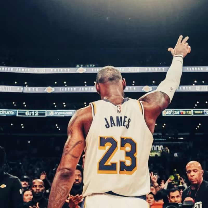 LeBron James has turned 41 years old in the NBA elite with the Los Angeles Lakers.