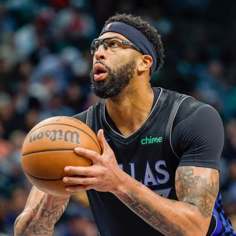 Anthony Davis, estrella de Dallas Mavericks.