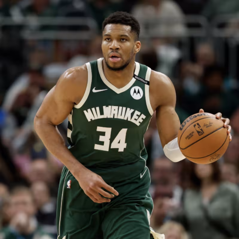 Giannis Antetokounmpo, estrella de Milwaukee Bucks.