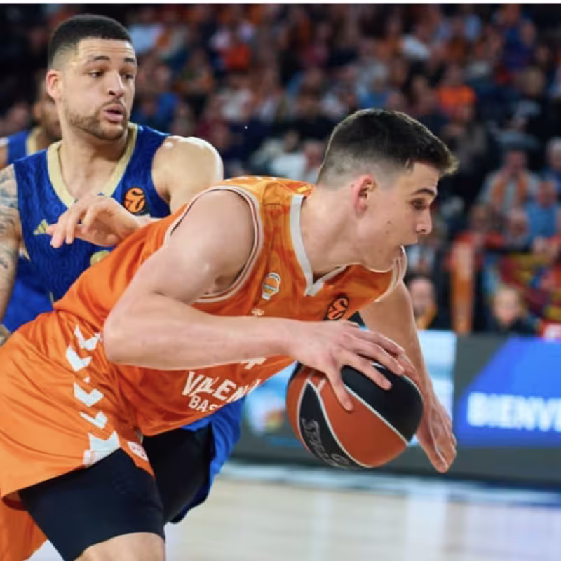 Anadolu Efes aplasta al Valencia Basket en la Euroliga