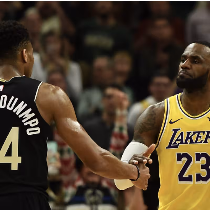 Antetokounmpo suena para firmar por Los Angeles Lakers.