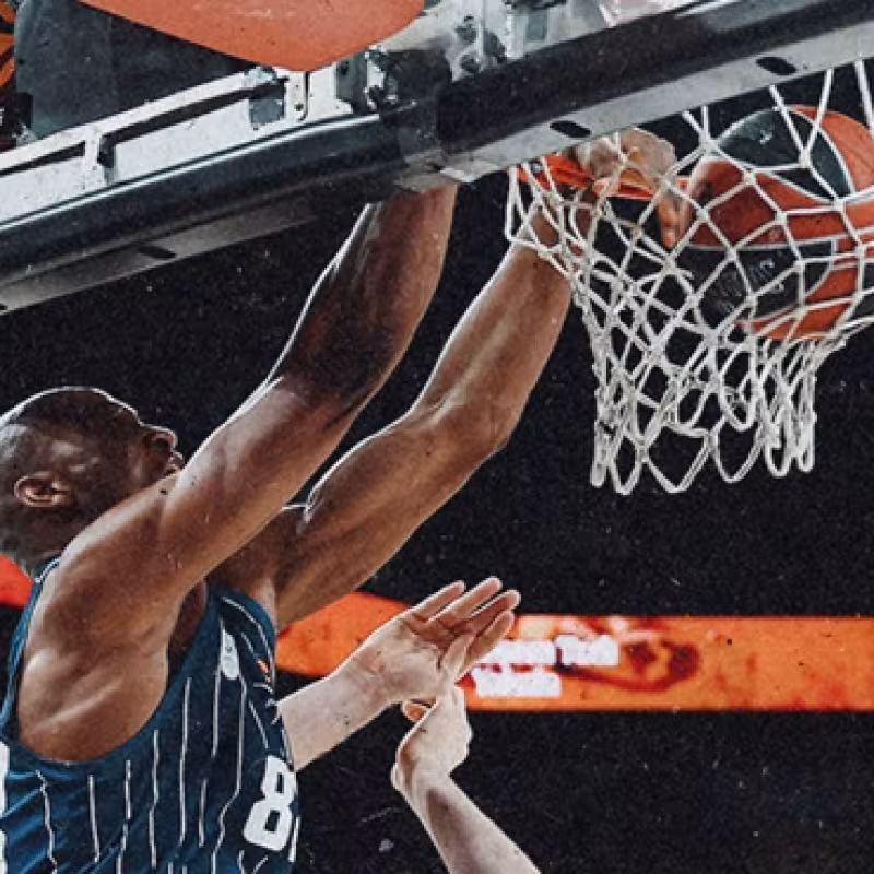Efes defeats Zalgiris in Euroleague 2026.