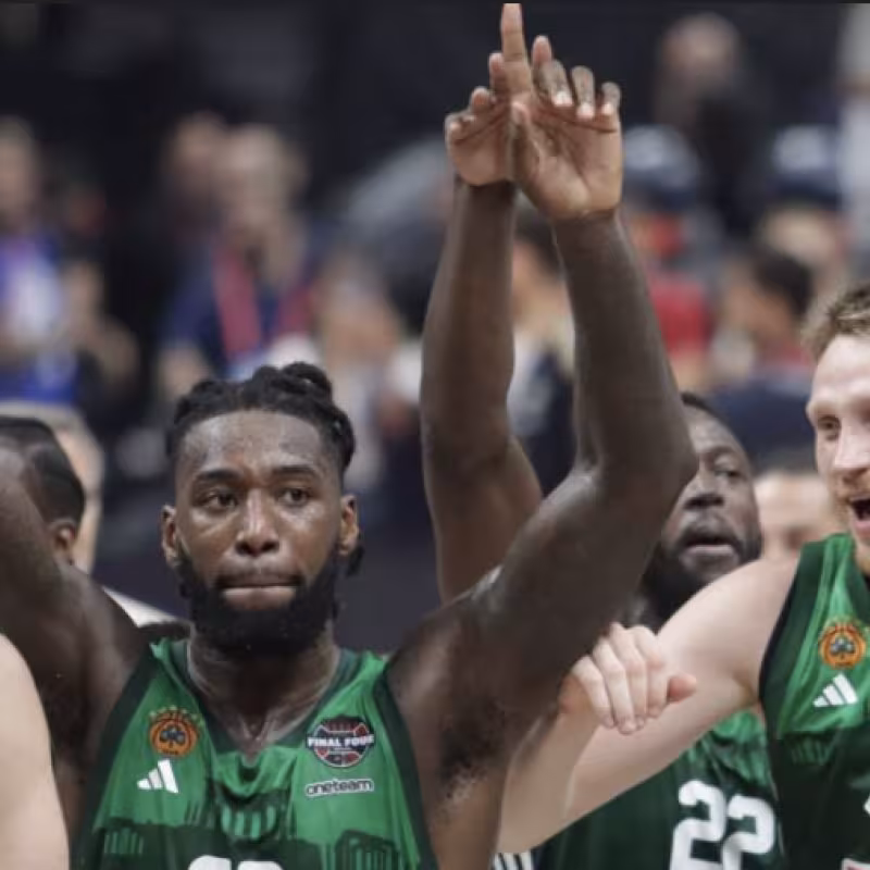 Panathinaikos: Rumores de los fichajes de Hayes-Davis y Giannoulis