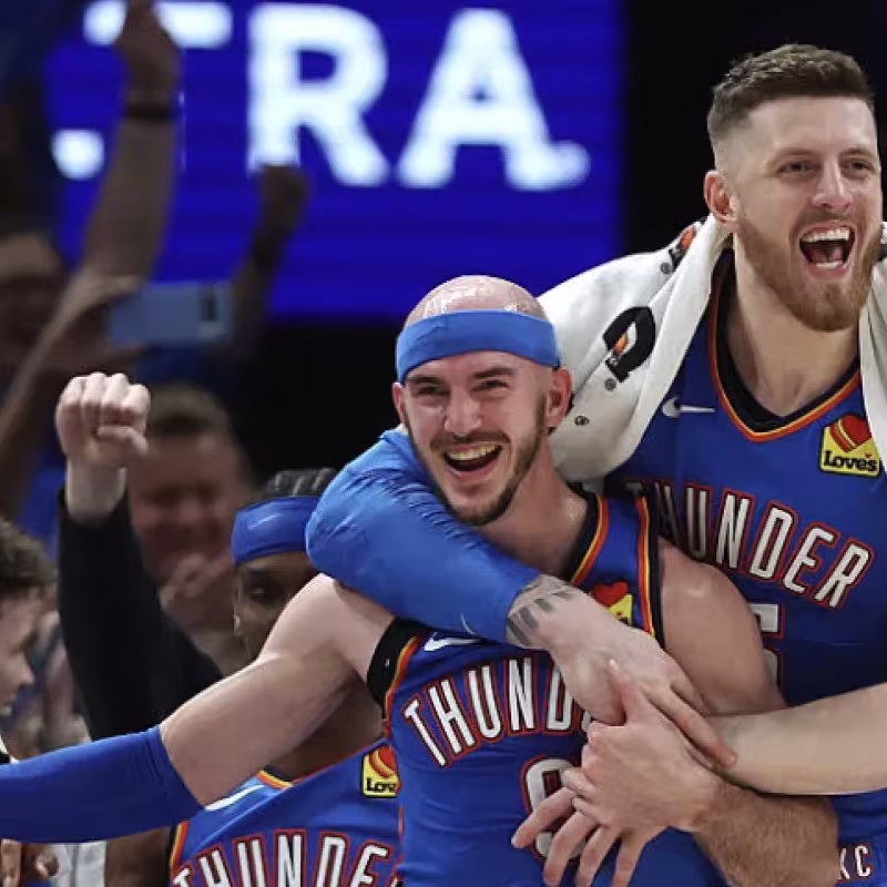 Alex Caruso and Isaiah Hartenstein, players of OKC.