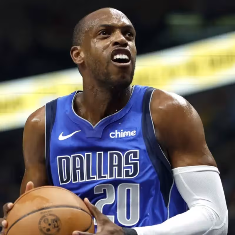 Khris Middleton, jugador de Dallas Mavericks.