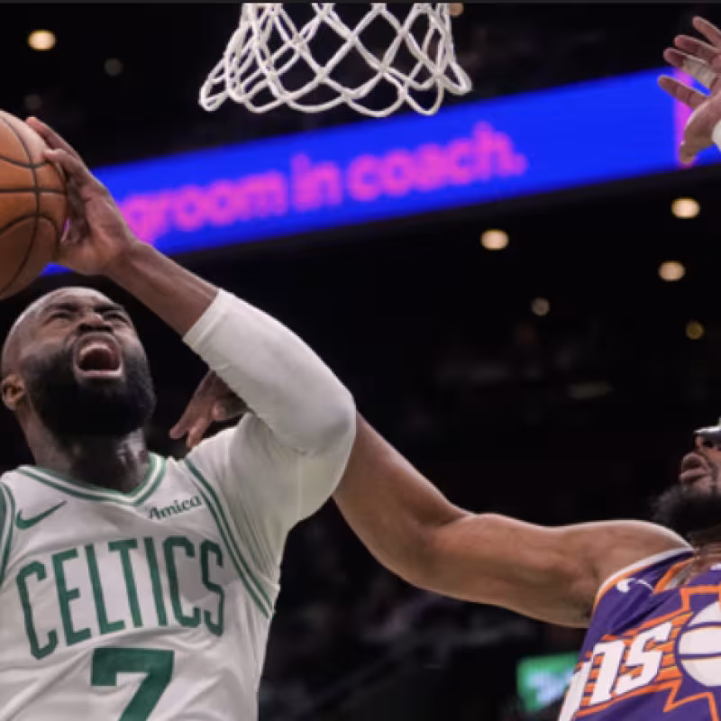 Las quejas surten su efecto: Jaylen Brown se come a los Suns a base de tiros libres