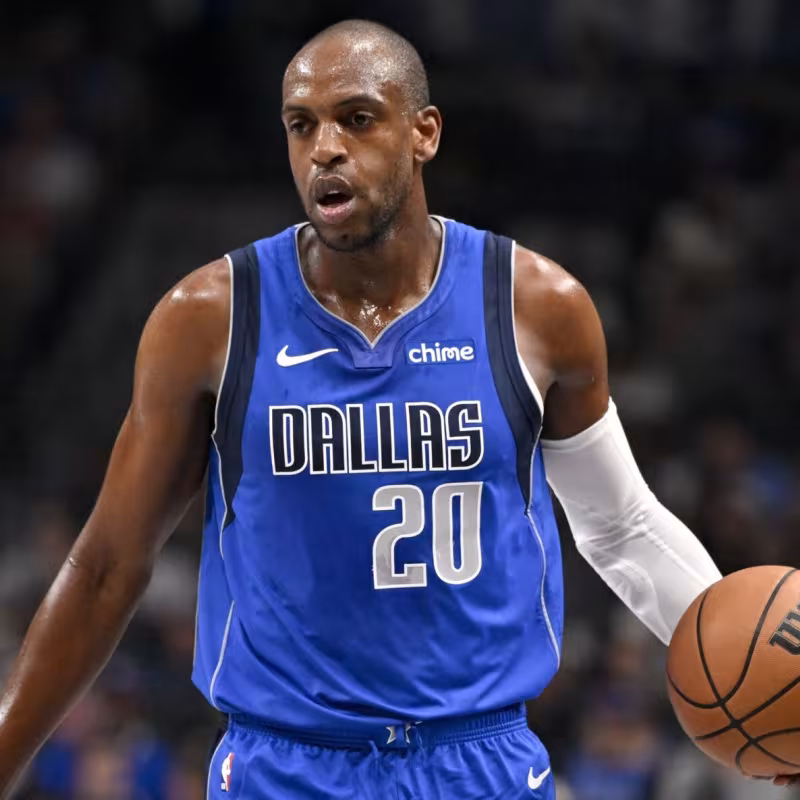 Khris Middleton, jugador de los Dallas Mavericks