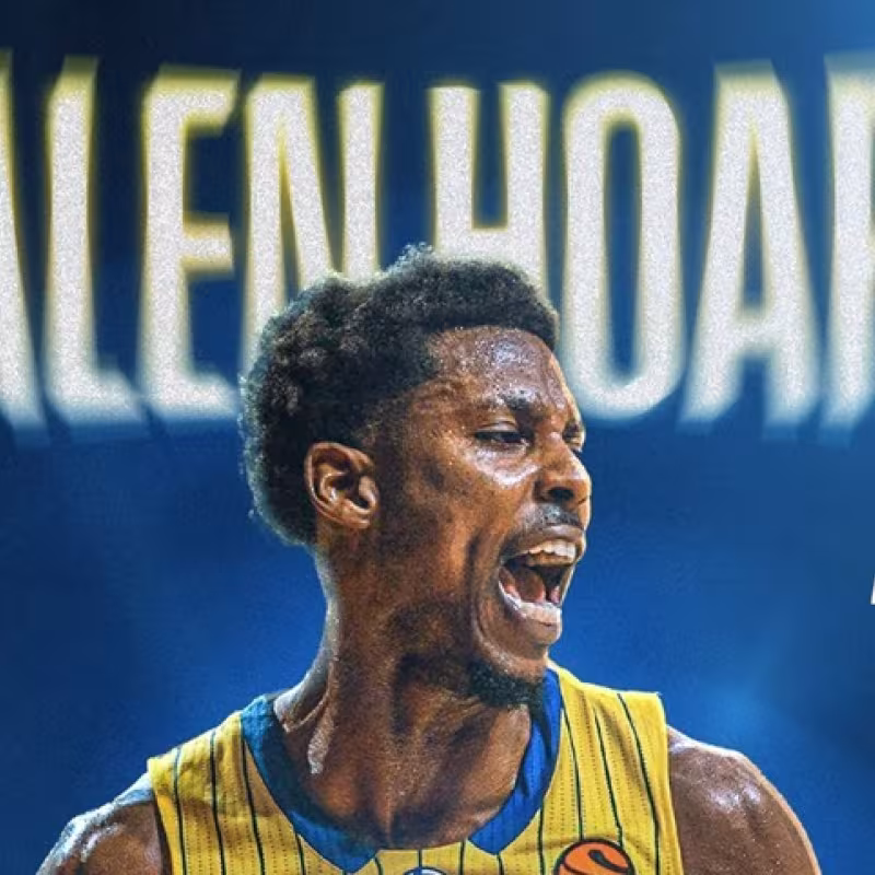 Jaylen Hoard renews with Maccabi.