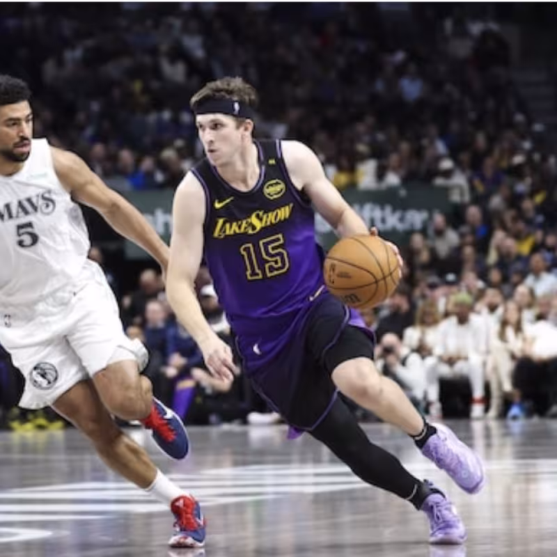 Austin Reaves injured against the Mavs.