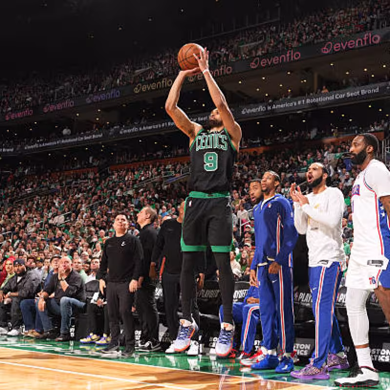 Derrick White, problema de Boston Celtics. Foto: gettyimages