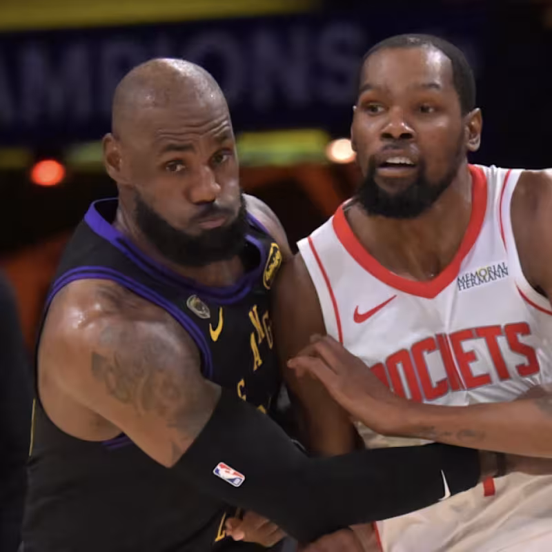 LeBron James outperformed Kevin Durant in the Lakers-Rockets game.