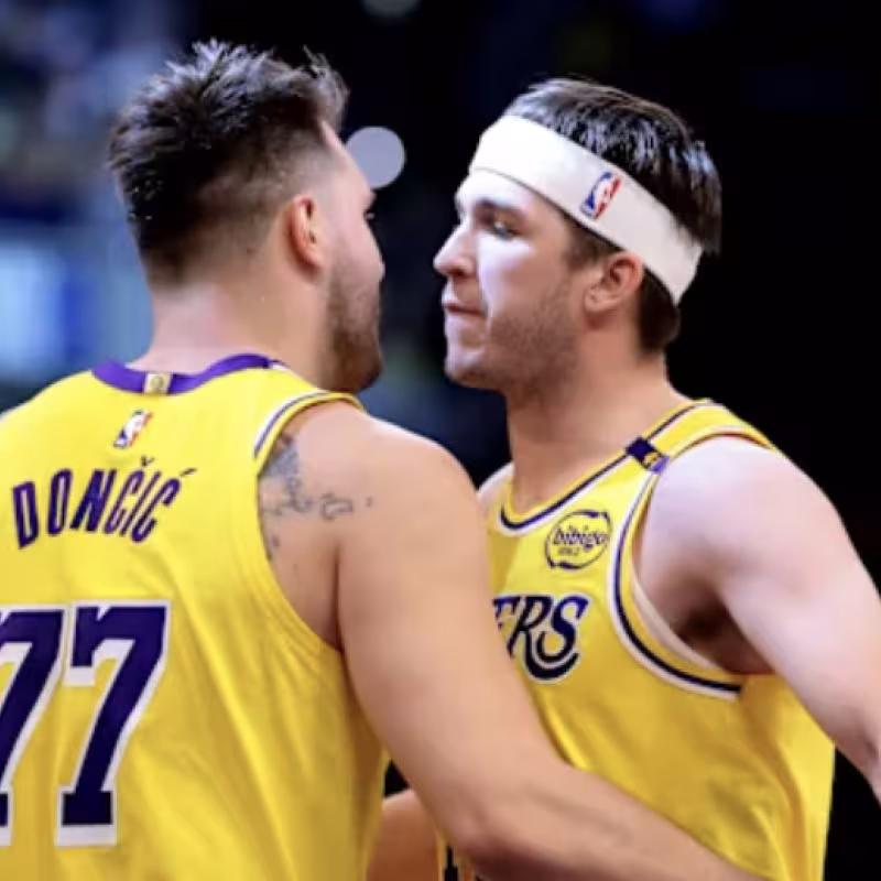 Luka Doncic y Austin Reaves, lesionados en Los Angeles Lakers. 