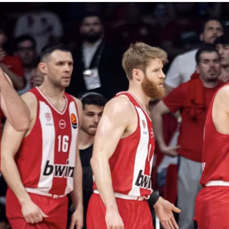 Olympiacos convincingly defeats Monaco in the Euroleague.