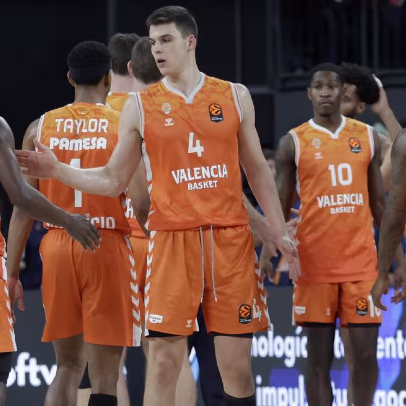 Valencia Basket faces playoffs aiming for a long series and revenge.