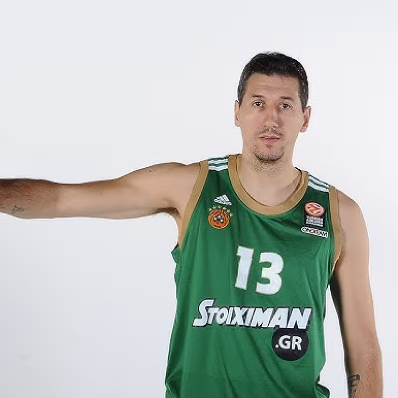 Bodiroga destaca a Diamantidis como leyenda de la Euroliga