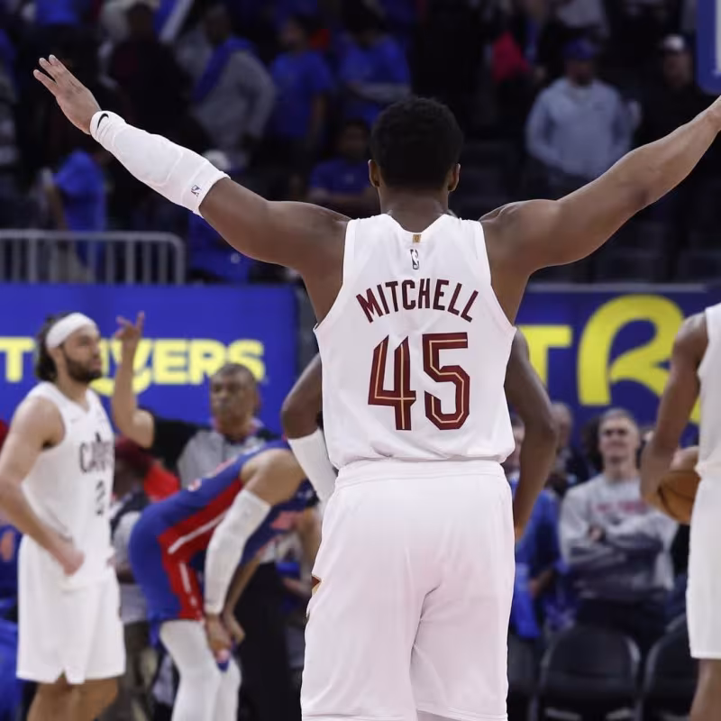 The Cavs defeated the Pistons to go up 3-2.