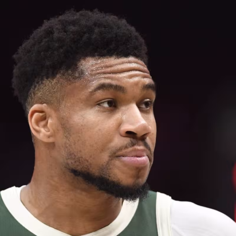 Giannis Antetokounmpo podría terminar en los Boston Celtics