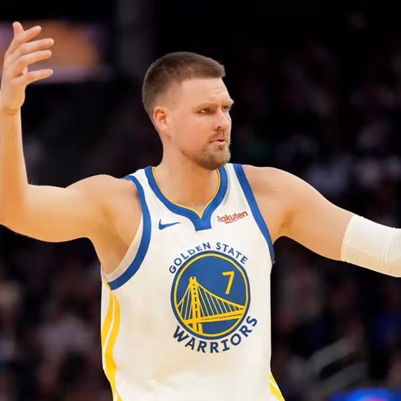 Kristaps Porzingis, player of the Golden State Warriors.