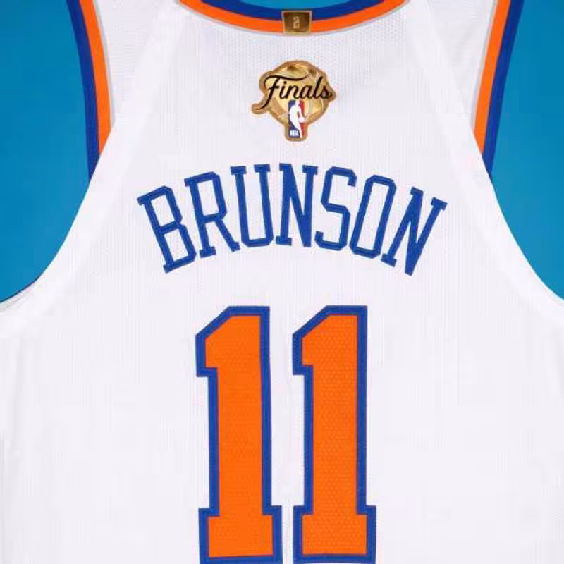 El jersey de Jalen Brunson, vendido por un pastizal.