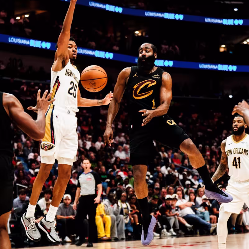 James Harden, estrella de Cleveland Cavaliers. 