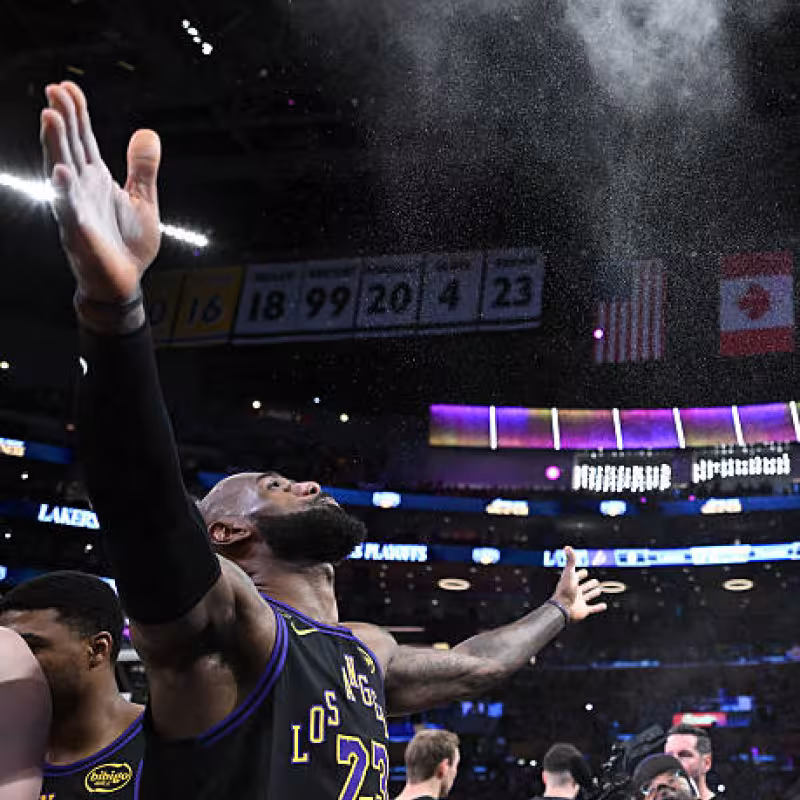 Lebron James quiere jugar en Conferencia Este. Foto: gettyimages