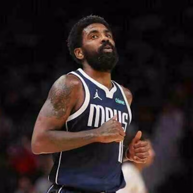Kyrie Irving suena para los Detroit Pistons