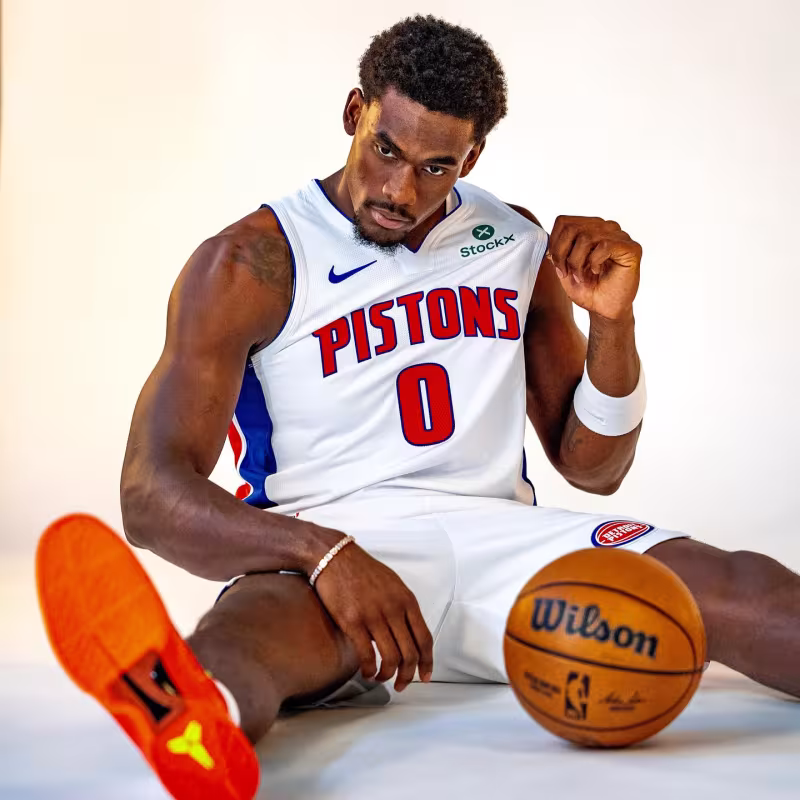 Jalen Duren, con la camiseta de Detroit Pistons.
