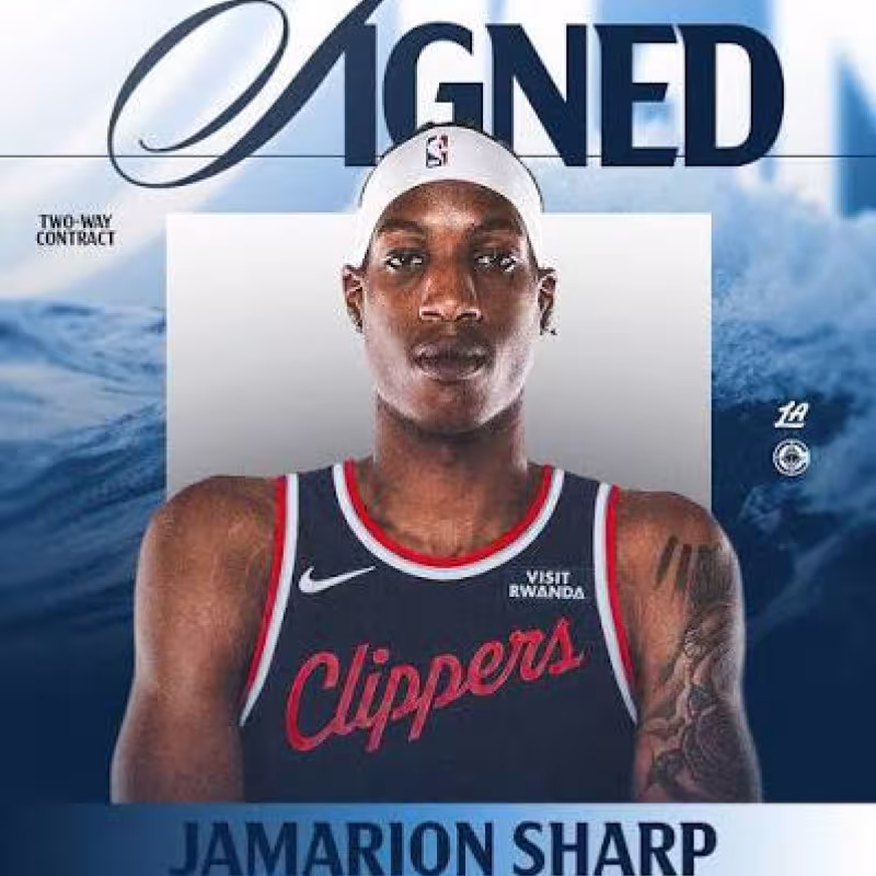 Jamarion Sharp mide 2'26 metros y es el jugador más alto de la NBA