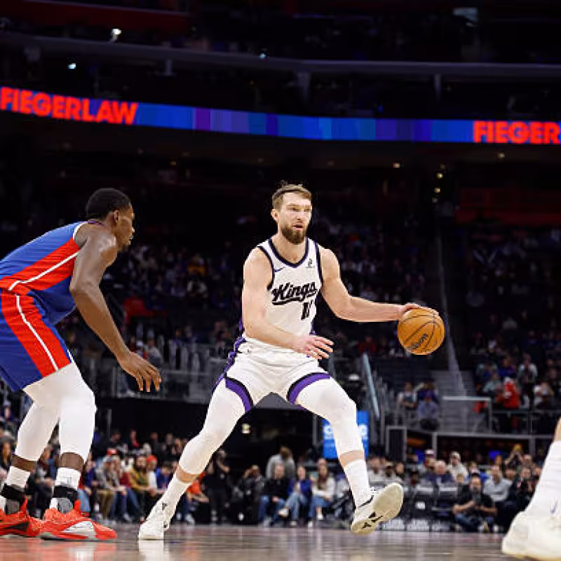 Jalen Duren y Domantas Sabonis, posible traspaso. Foto: gettyimages