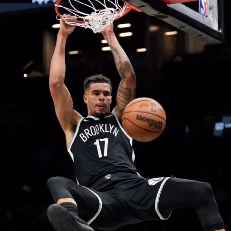 Michael Porter Jr., machacando el aro