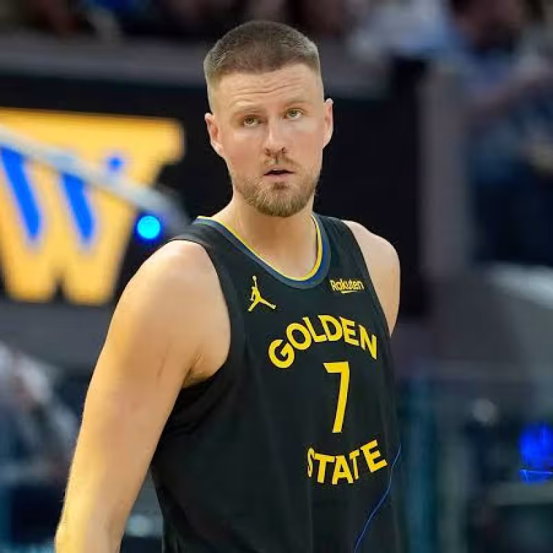 Kristaps Porzings, problema de Warriors. Foto: gettyimages