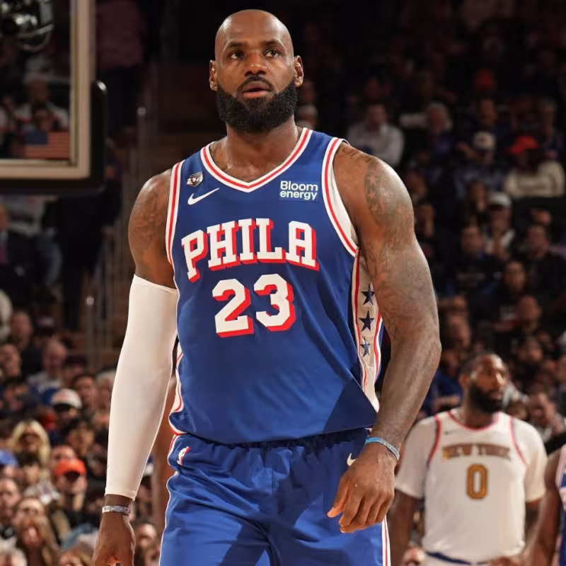 LeBron James, estrella de Philadelphia 76ers.