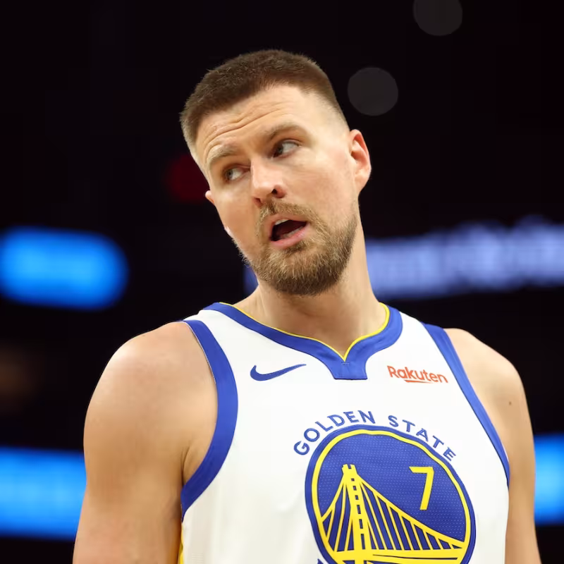 Kristaps Porzingis, retirada próxima. Foto: gettyimages