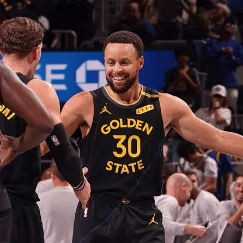 Stephen Curry, leyenda de Golden State Warriors.