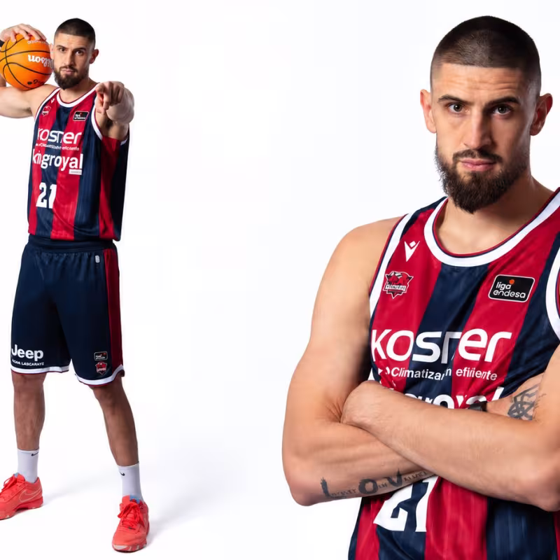 Alex Len abandona Baskonia sin debutan por molestias físicas