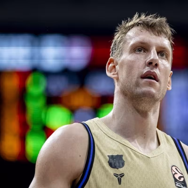 Barcelona supera a Tenerife y se acerca a la final