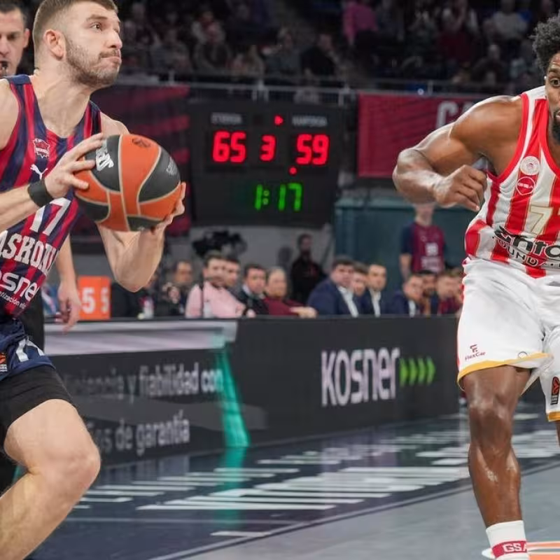 Baskonia afronta al Olympiacos sin pívot en su debut